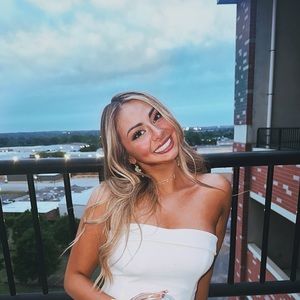 Meet your Posher, Lindsey